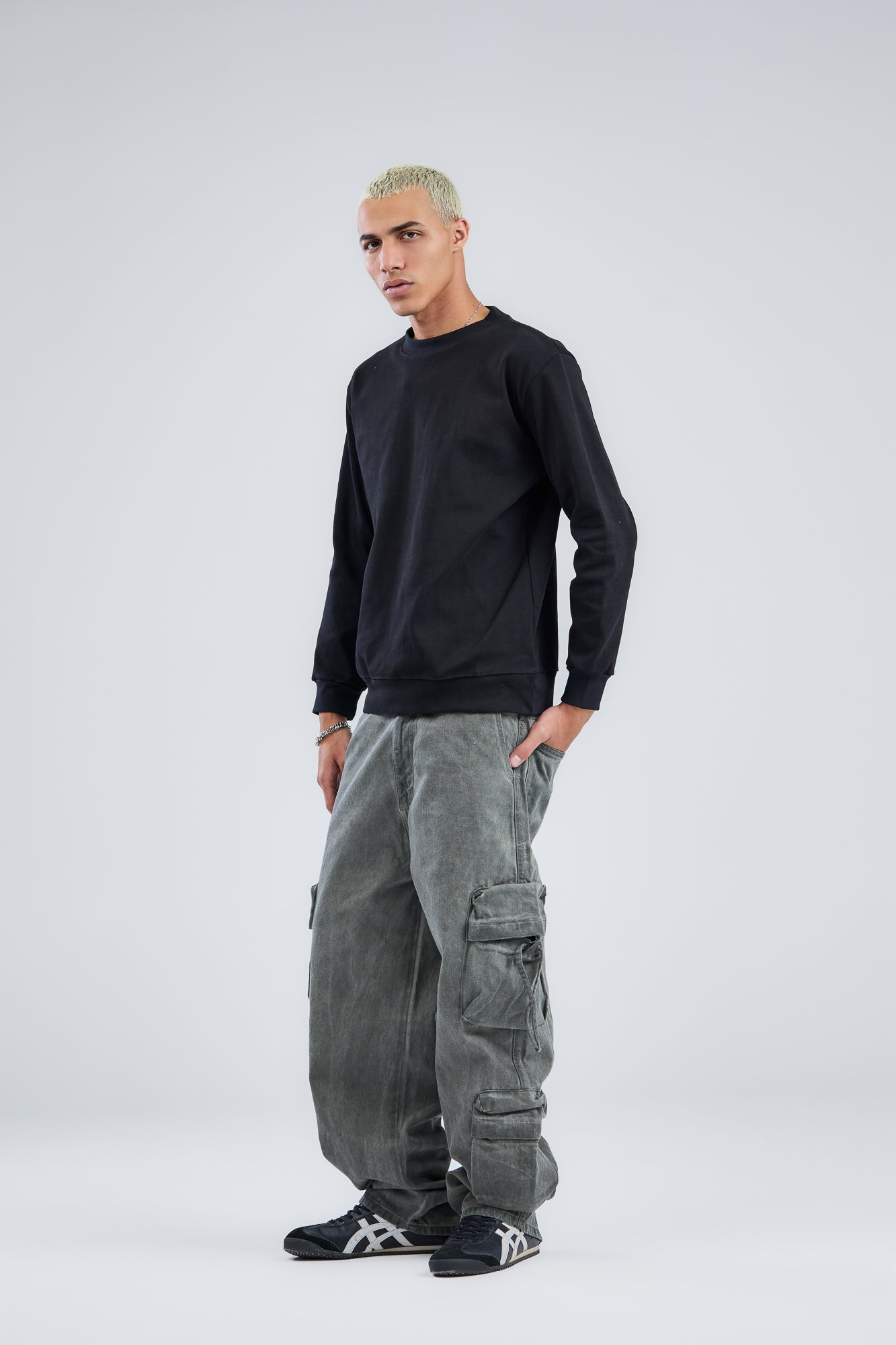 Basic Ribbed Trims Round T-Shirt