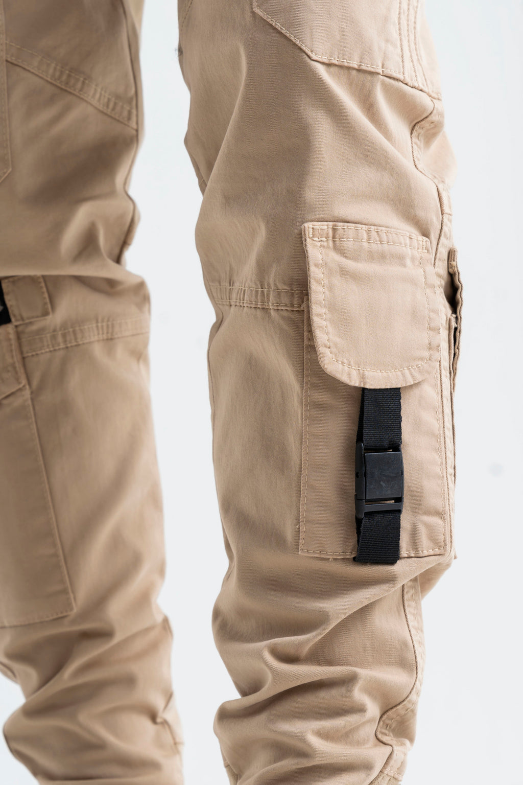 MULTI POCKETS GABADINE PANTS