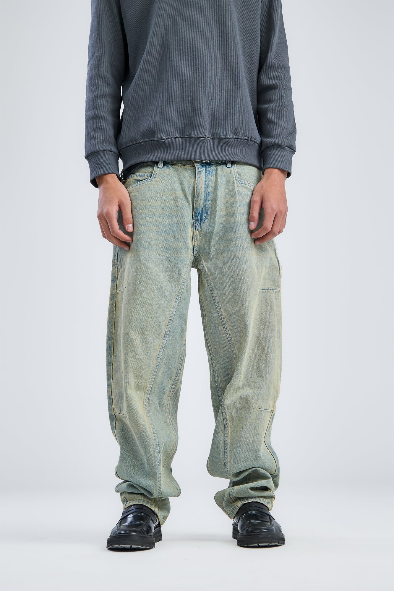 Skater Dirty Wash Denim