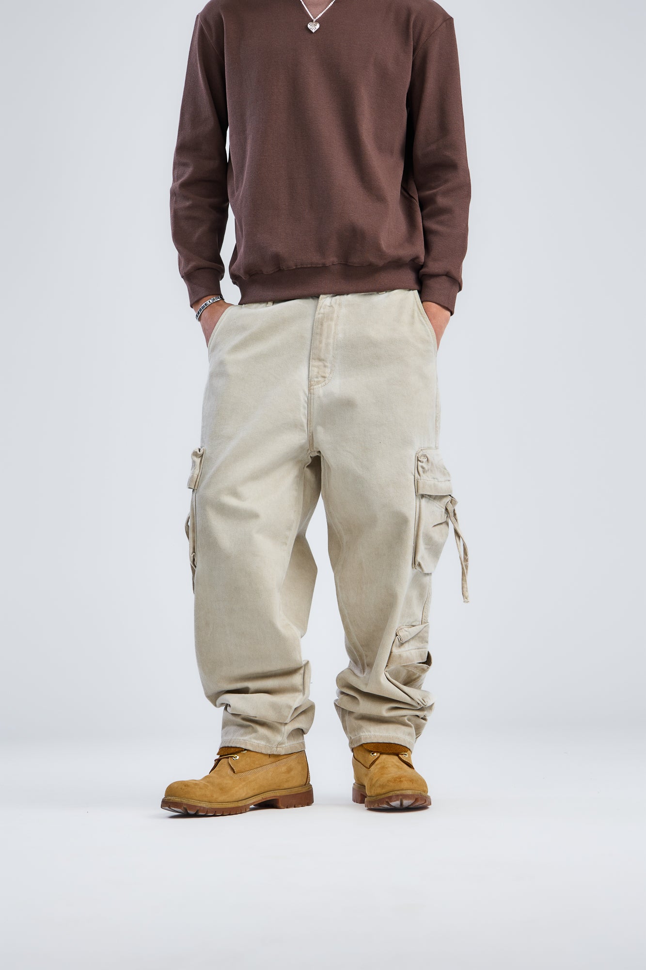 Balloon fit cargo denim jeans