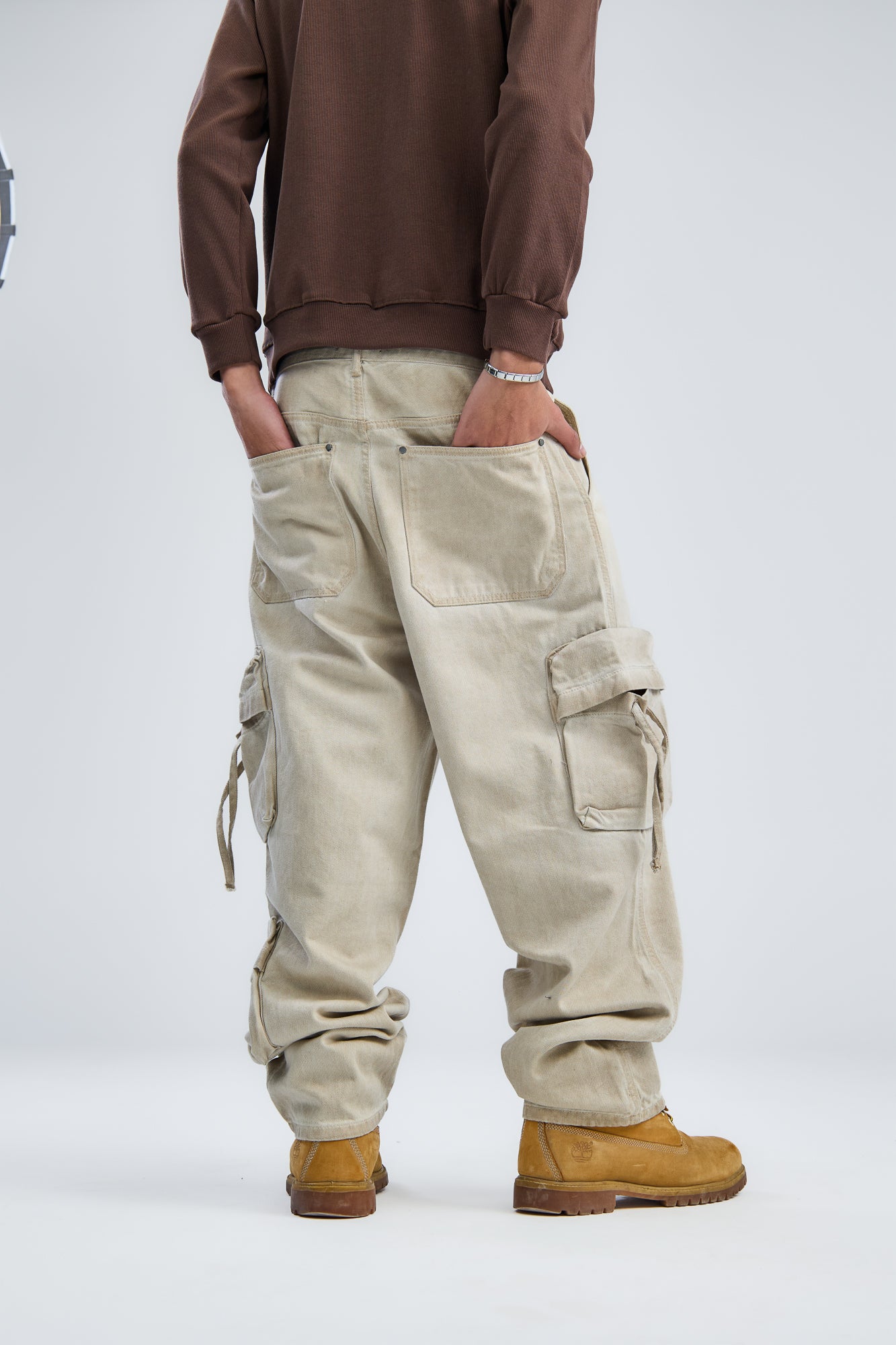 Balloon fit cargo denim jeans