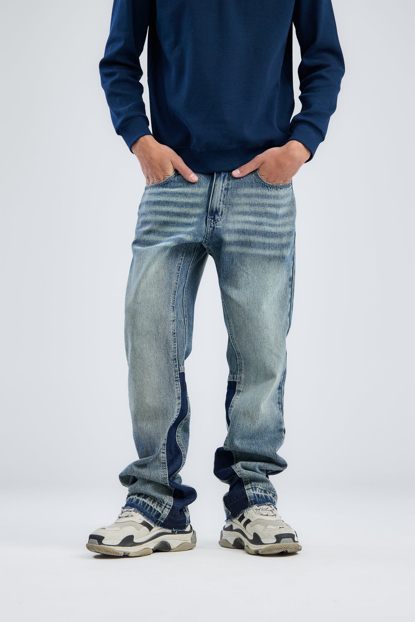 Washed Jeans Flare Fit