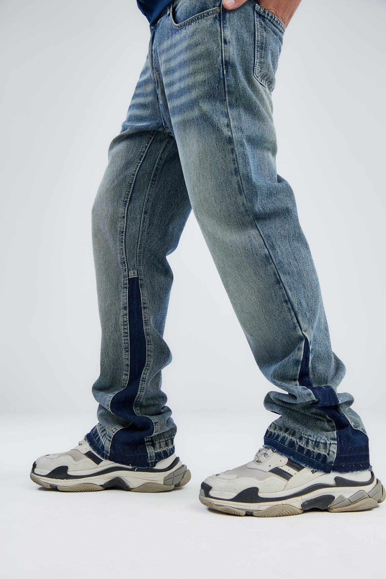 Washed Jeans Flare Fit