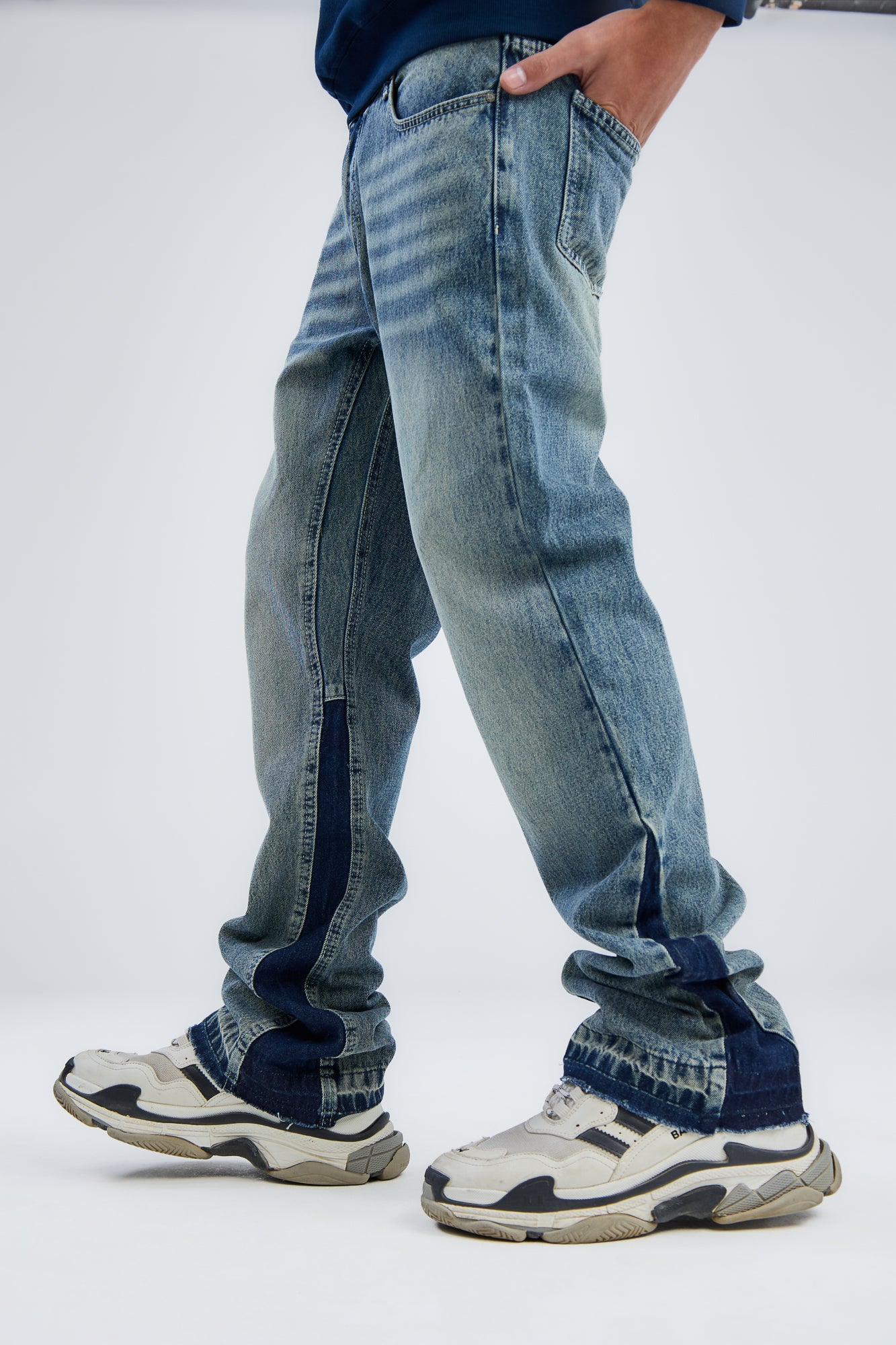 Washed Jeans Flare Fit