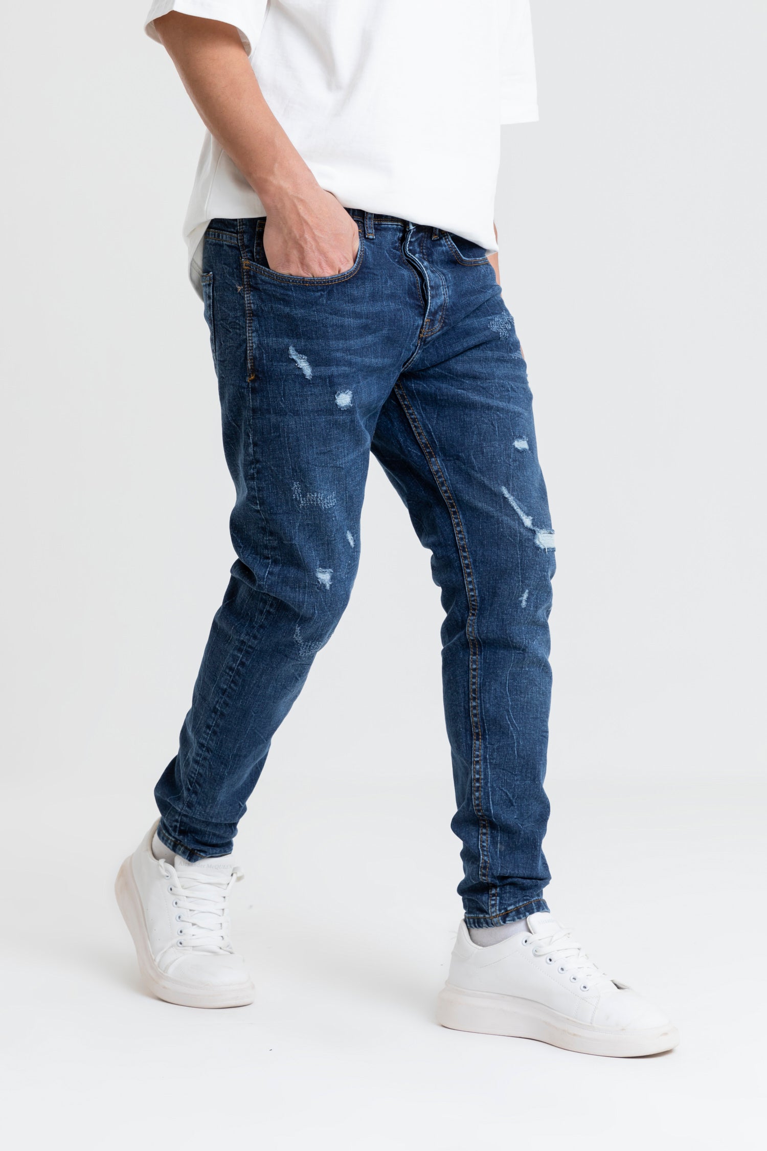 RIPPED BLUE JEANS SLIM FIT