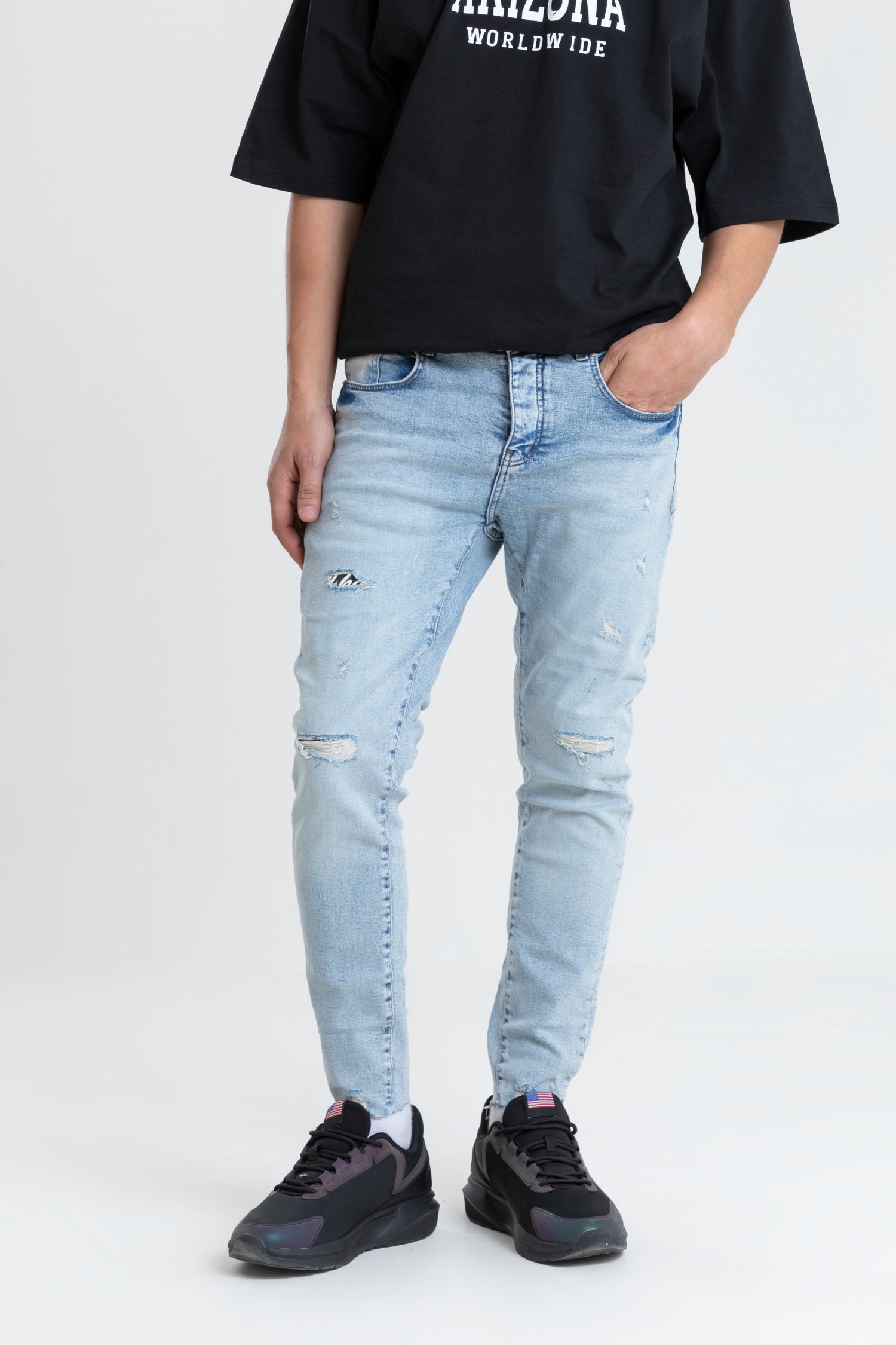UNFINISHED RIPPED ICED JEANS SKINNY FIT