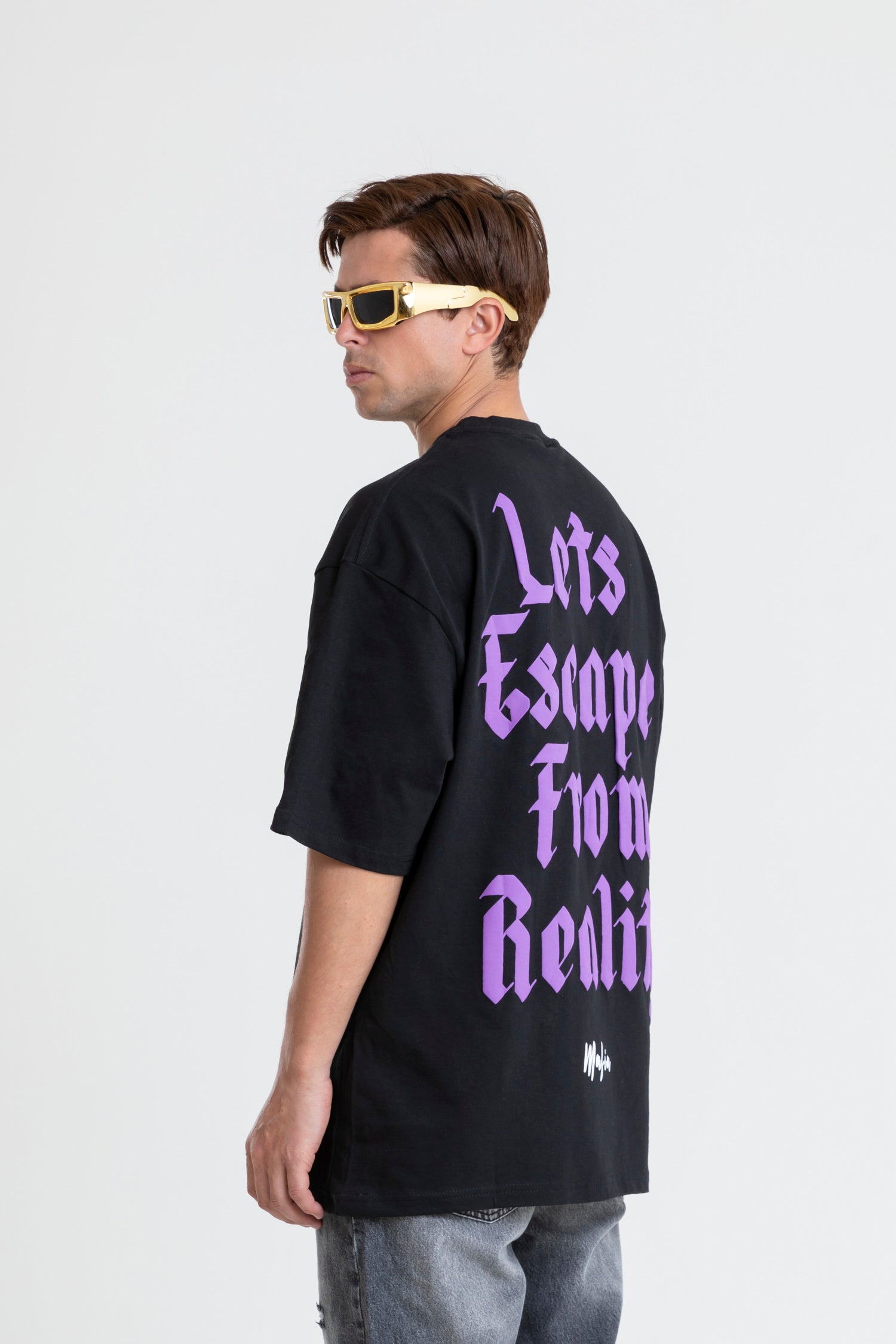 LETS ESCAPE FROM REALITY PRINTED T-SHIRT OVERSIZED