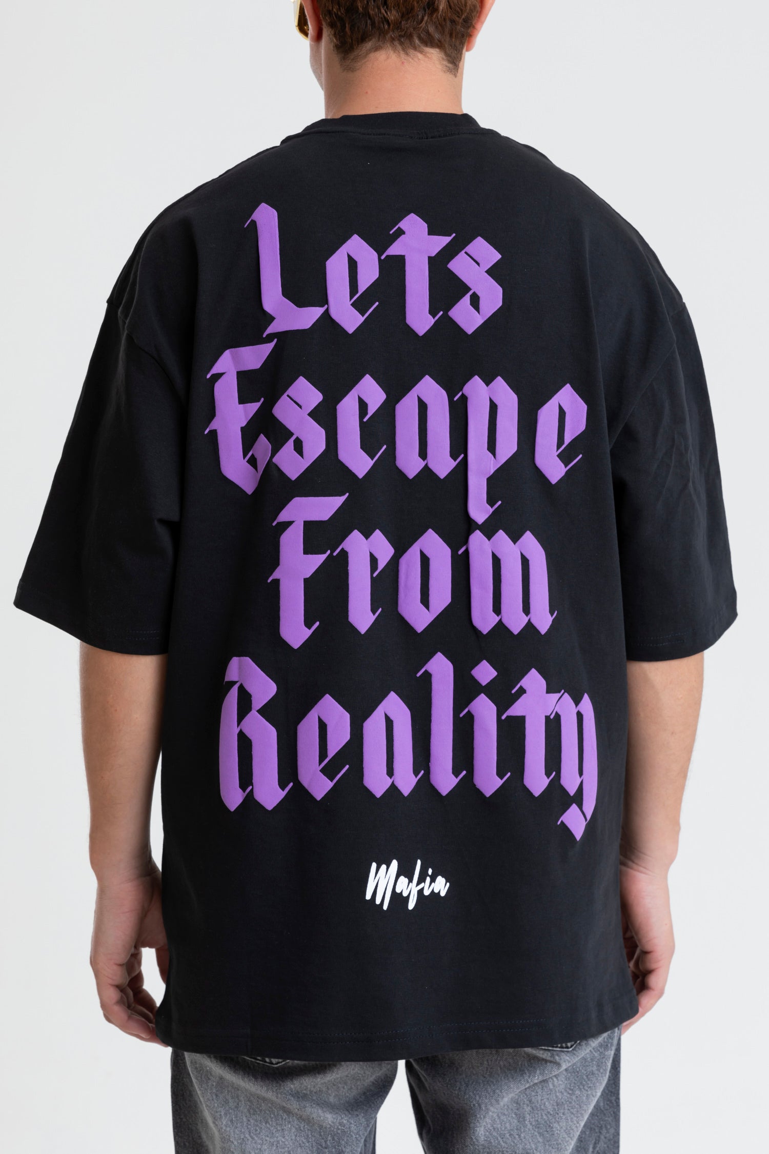 LETS ESCAPE FROM REALITY PRINTED T-SHIRT OVERSIZED