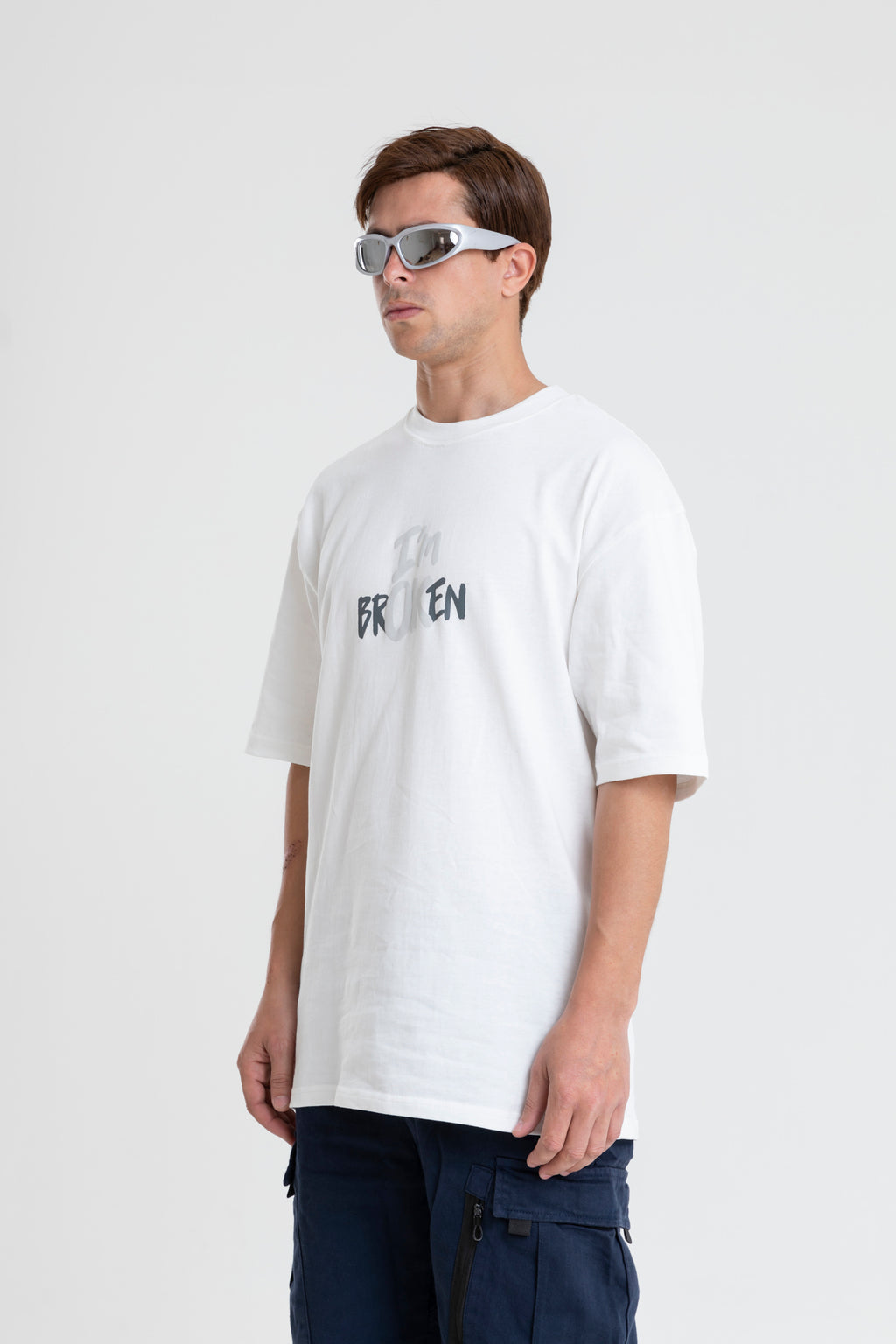 I'M BROKEN PRINTED T-SHIRT OVERSIZED