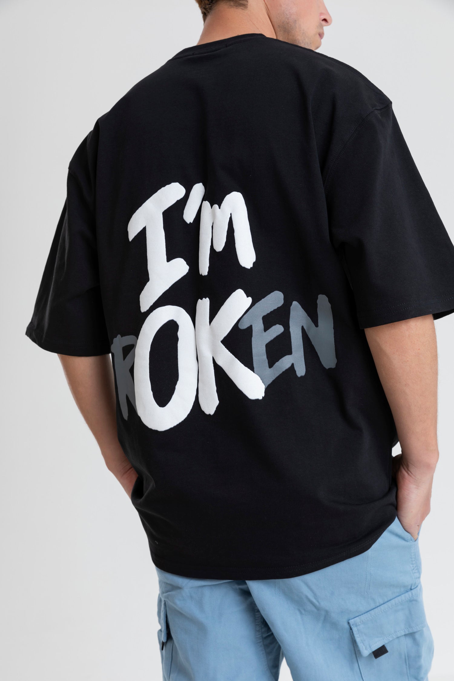 I'M BROKEN PRINTED T-SHIRT OVERSIZED