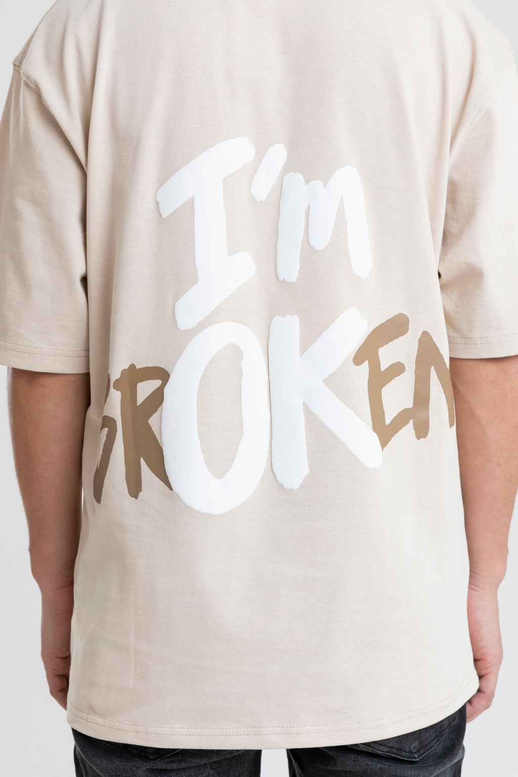 I'M BROKEN PRINTED T-SHIRT OVERSIZED