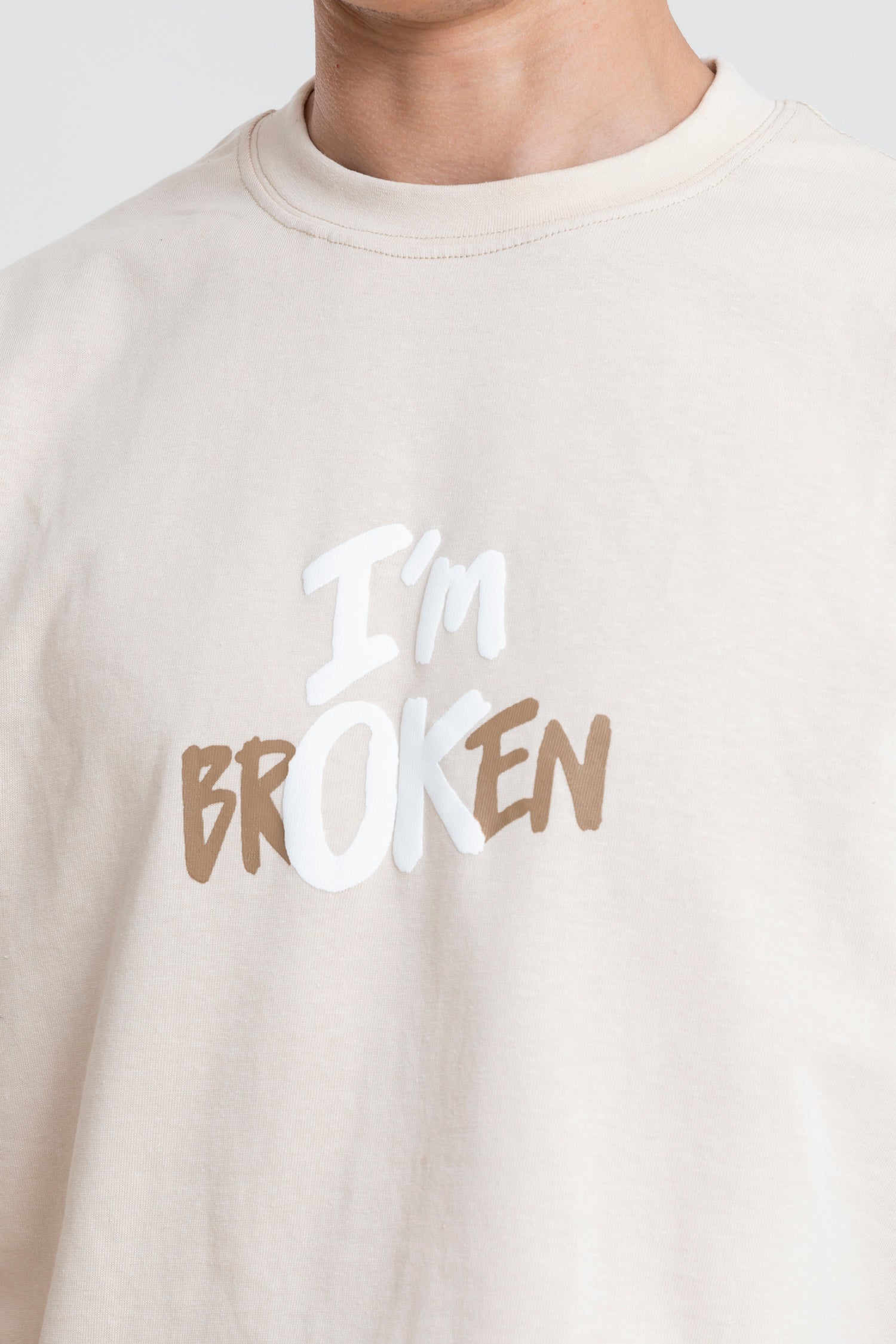 I'M BROKEN PRINTED T-SHIRT OVERSIZED