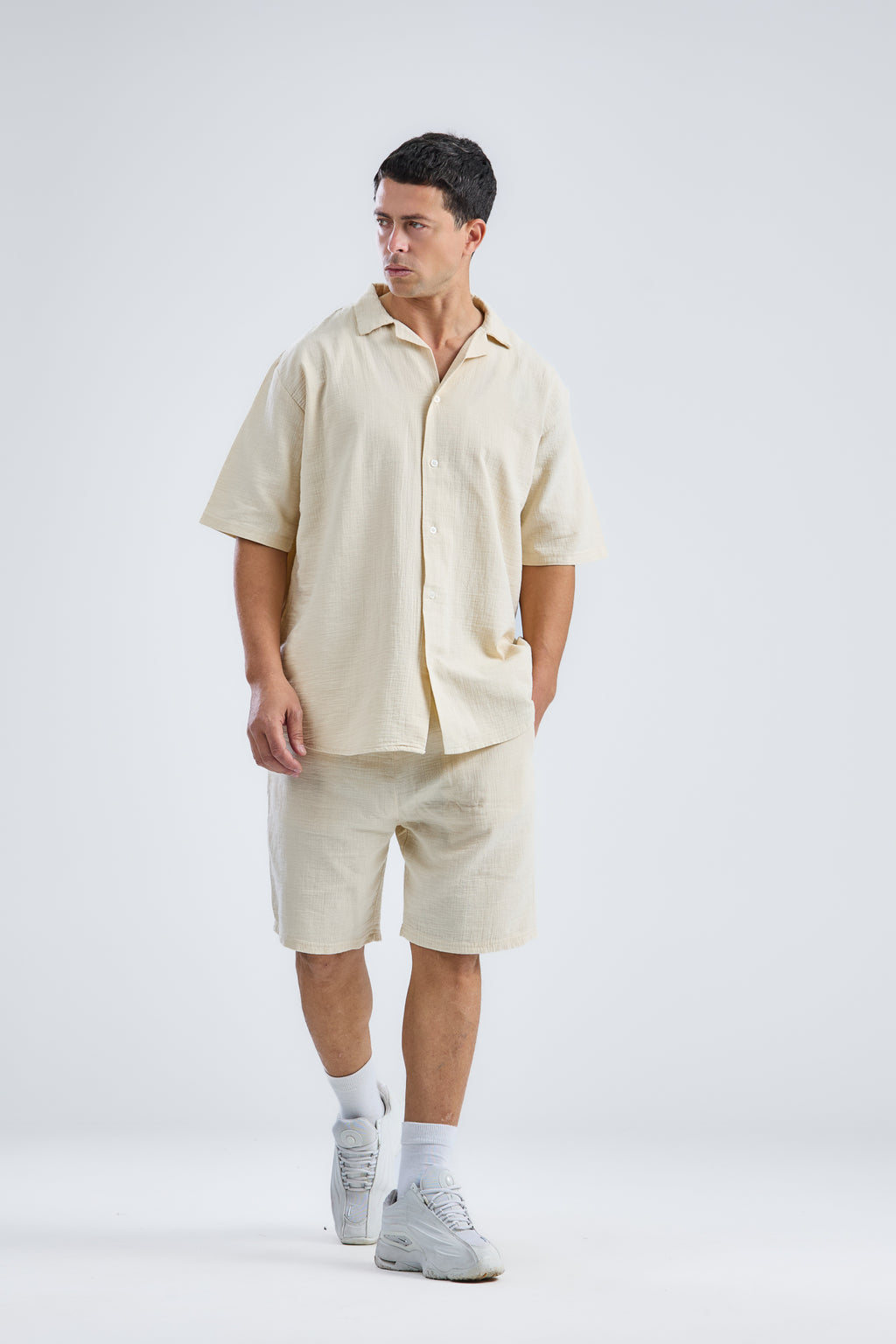 Shorts In Mid With Shirt in Natural