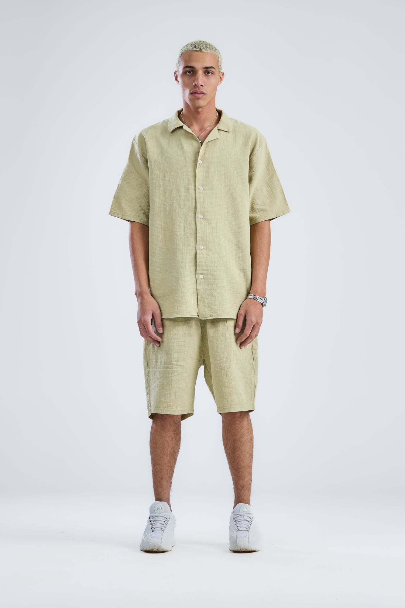 Shorts In Mid With Shirt in Natural