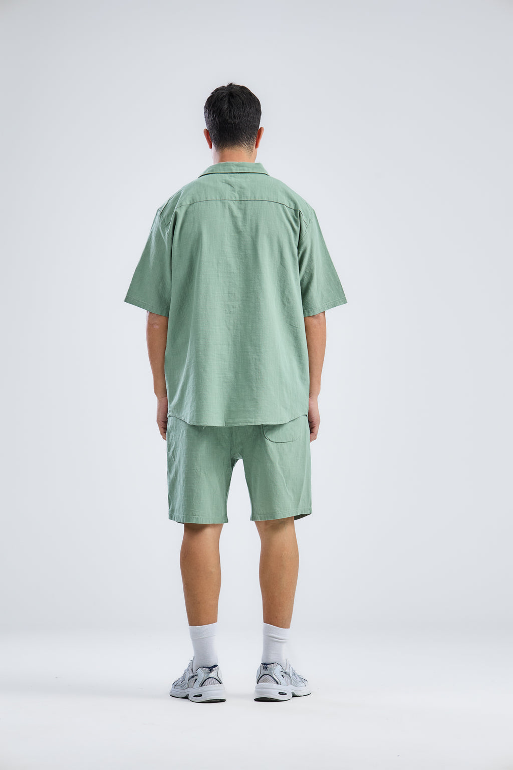 Shorts In Mid With Shirt in Natural