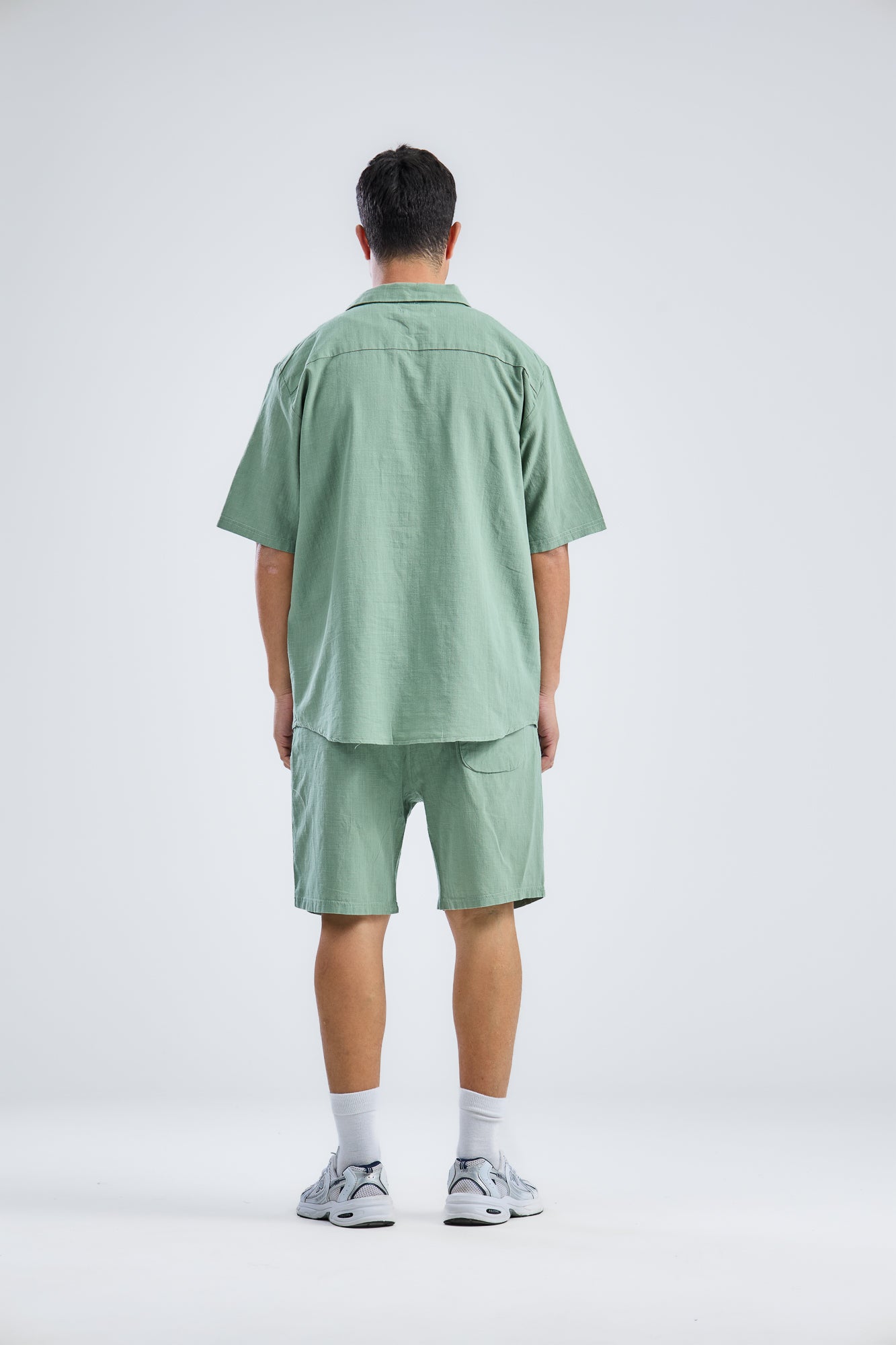 Shorts In Mid With Shirt in Natural