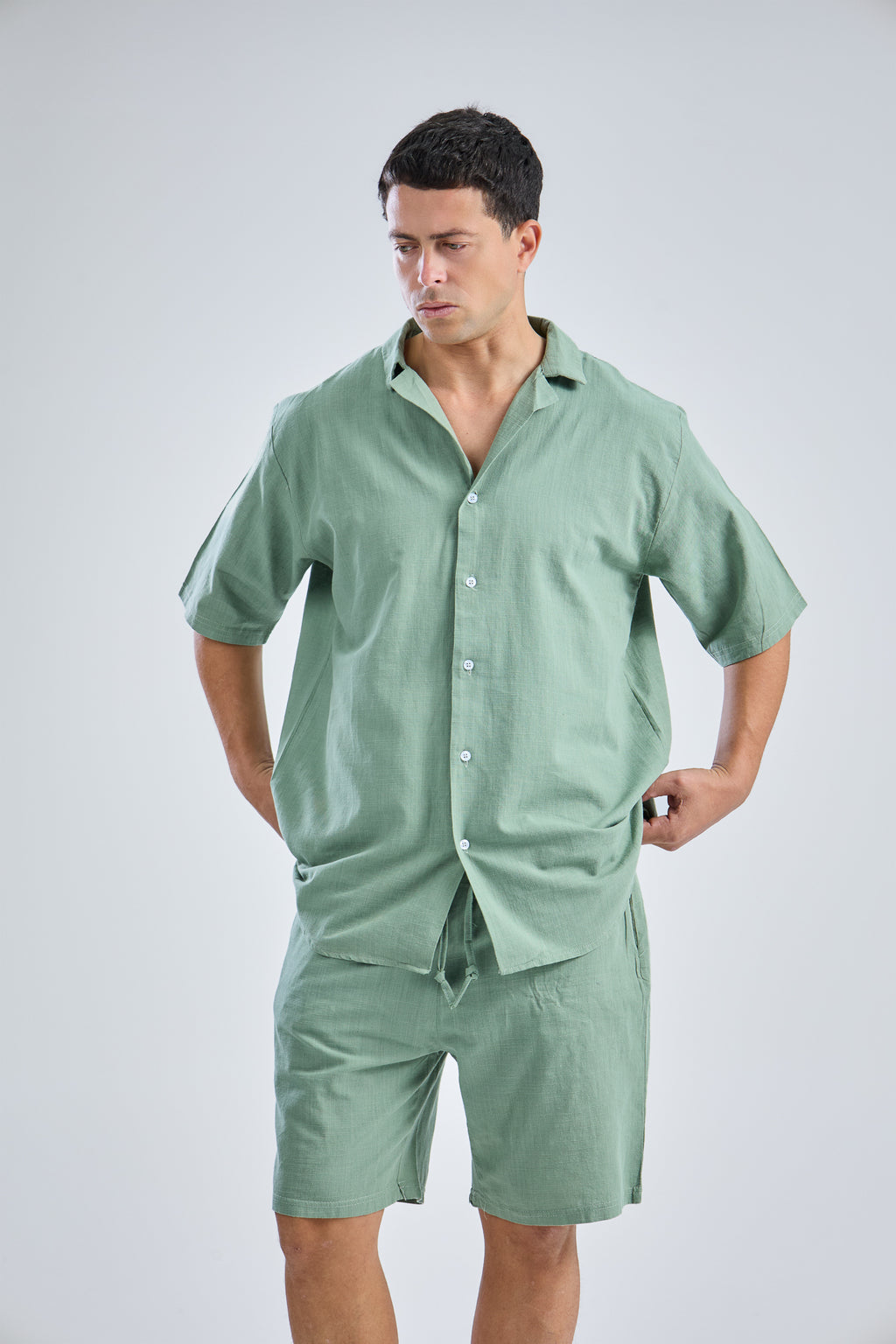 Shorts In Mid With Shirt in Natural