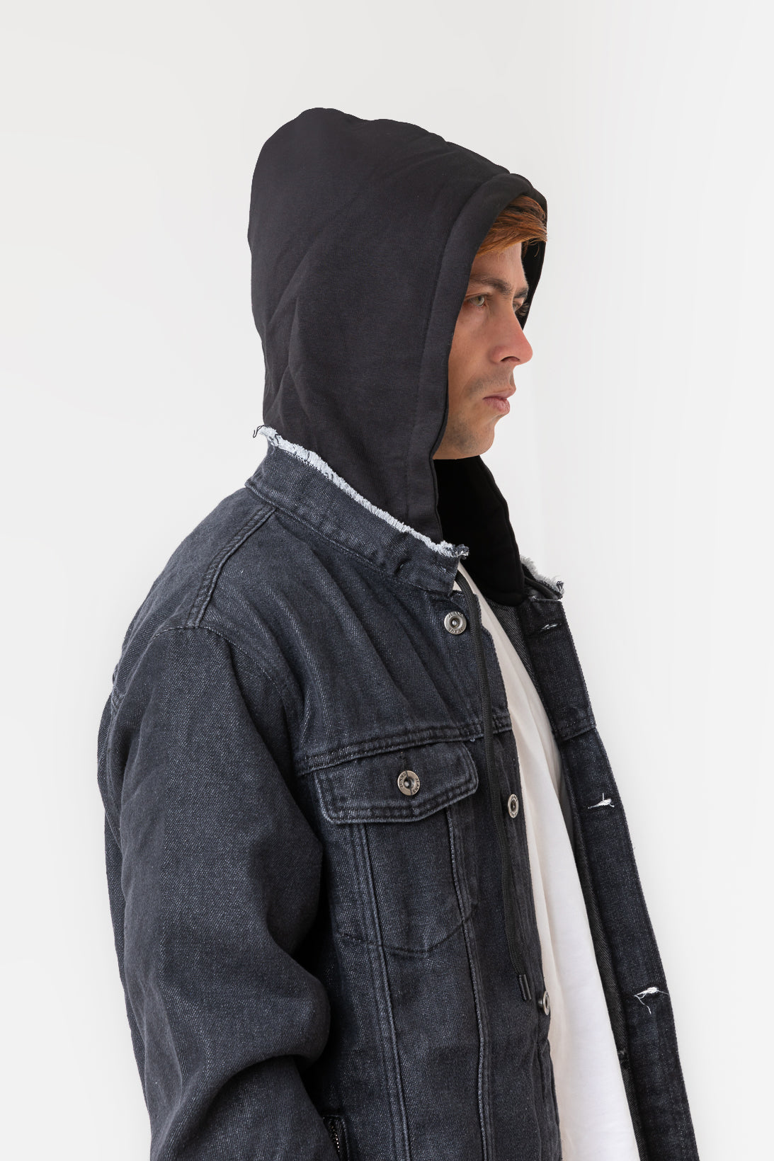 DENIM JACKET WITH JERSEY SLEEVES COVERED WITH A DENIM LAYER