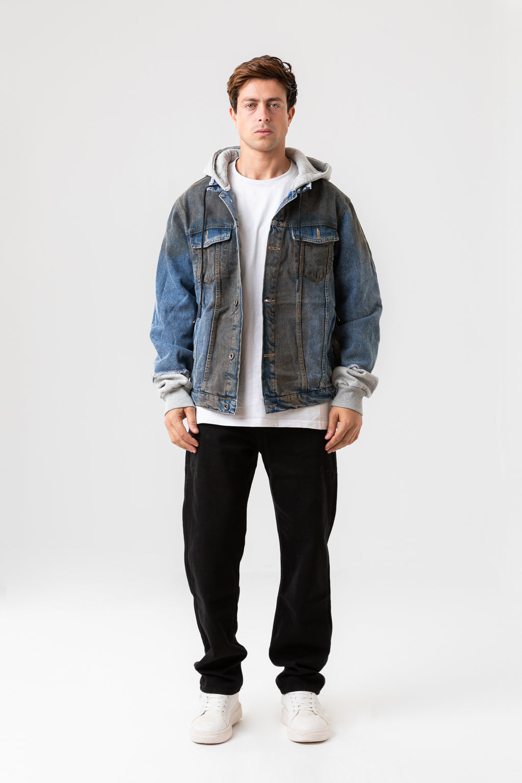 DENIM JACKET WITH JERSEY SLEEVES COVERED WITH A DENIM LAYER