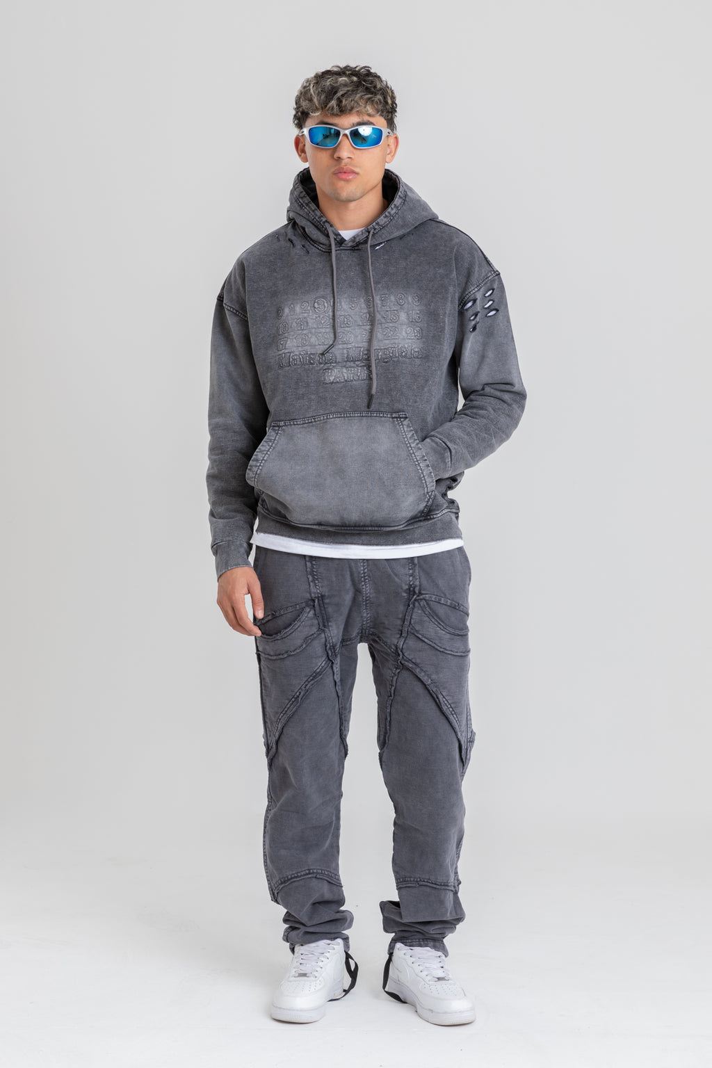 RIPPED WASHED HOODIE