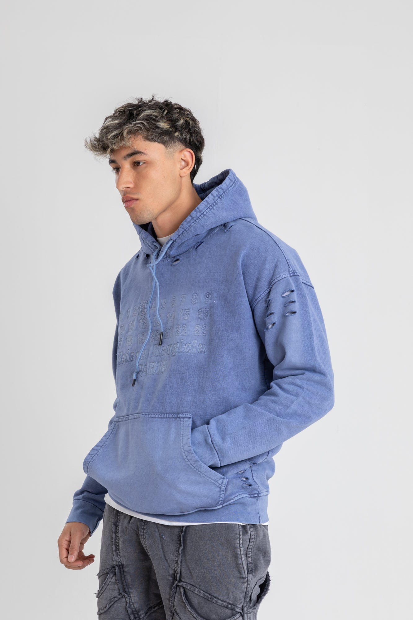 RIPPED WASHED HOODIE