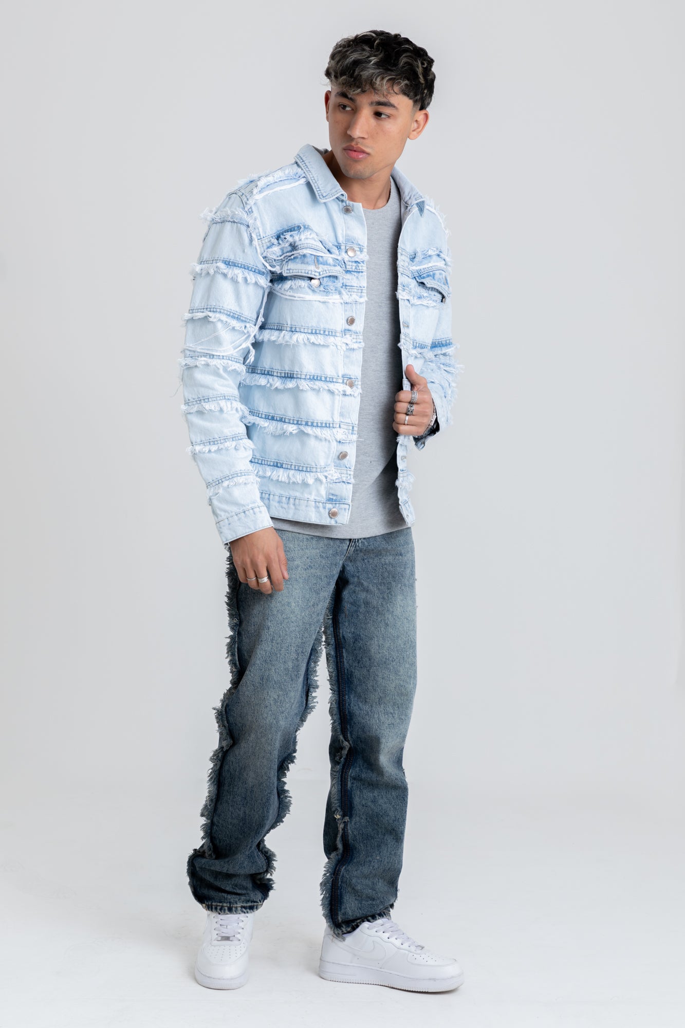 THE TASSELS DENIM JACKET