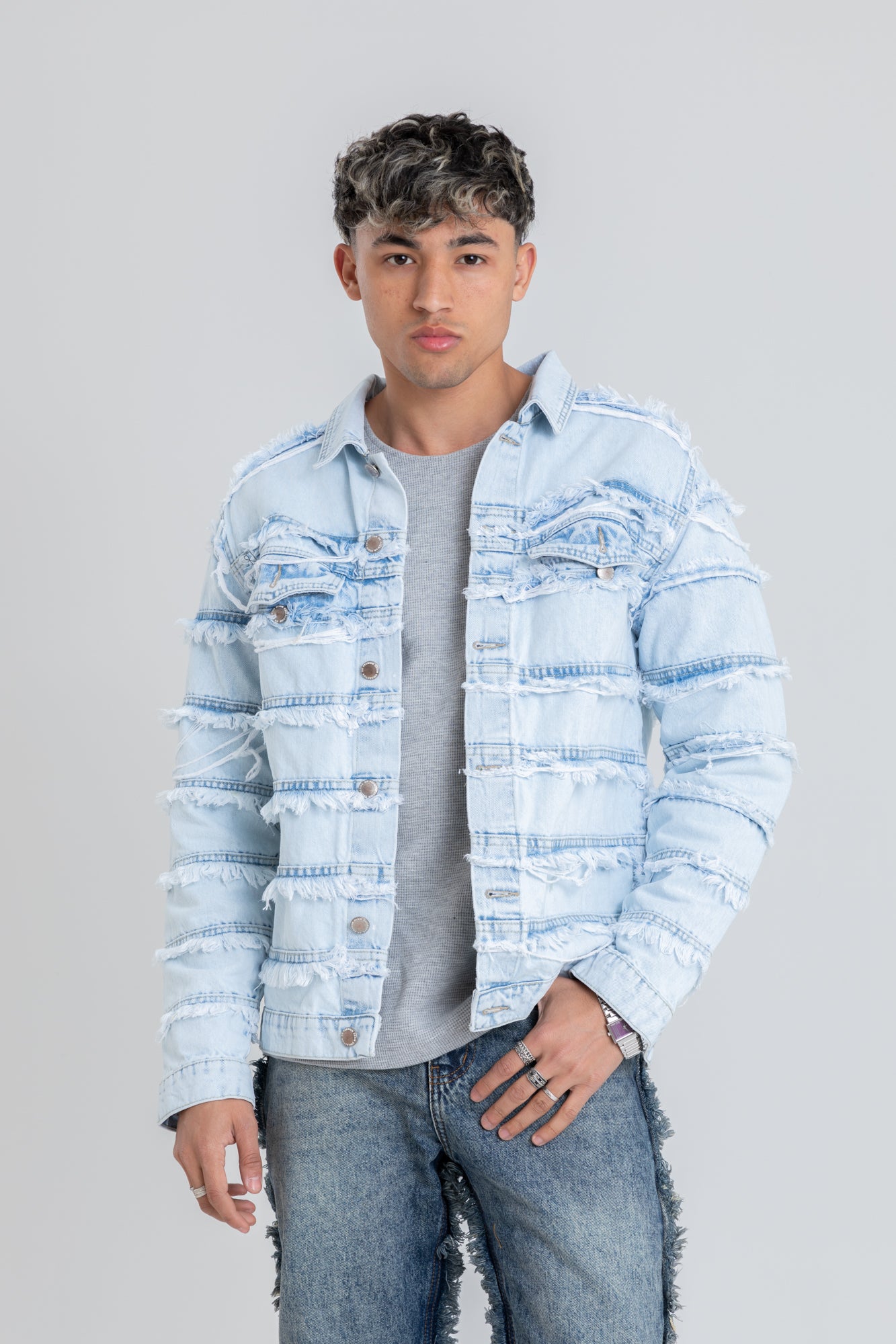 THE TASSELS DENIM JACKET
