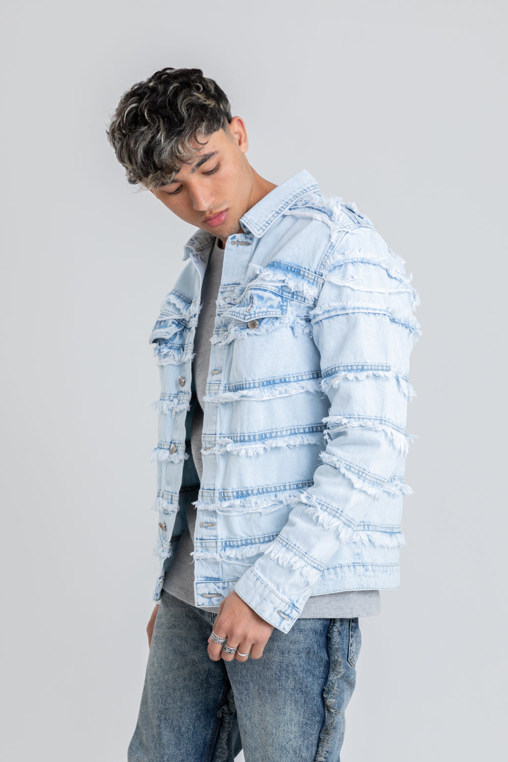 THE TASSELS DENIM JACKET