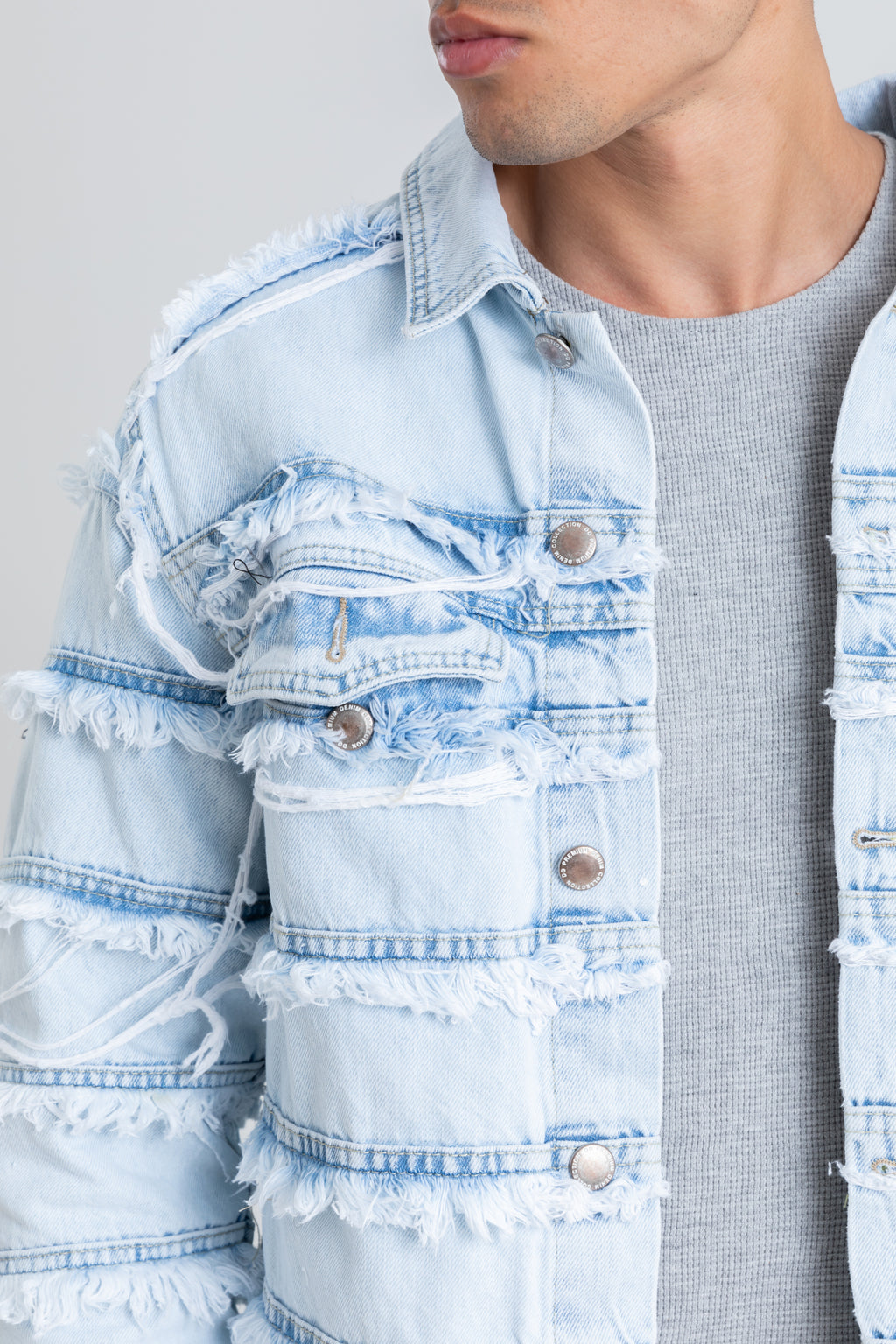THE TASSELS DENIM JACKET