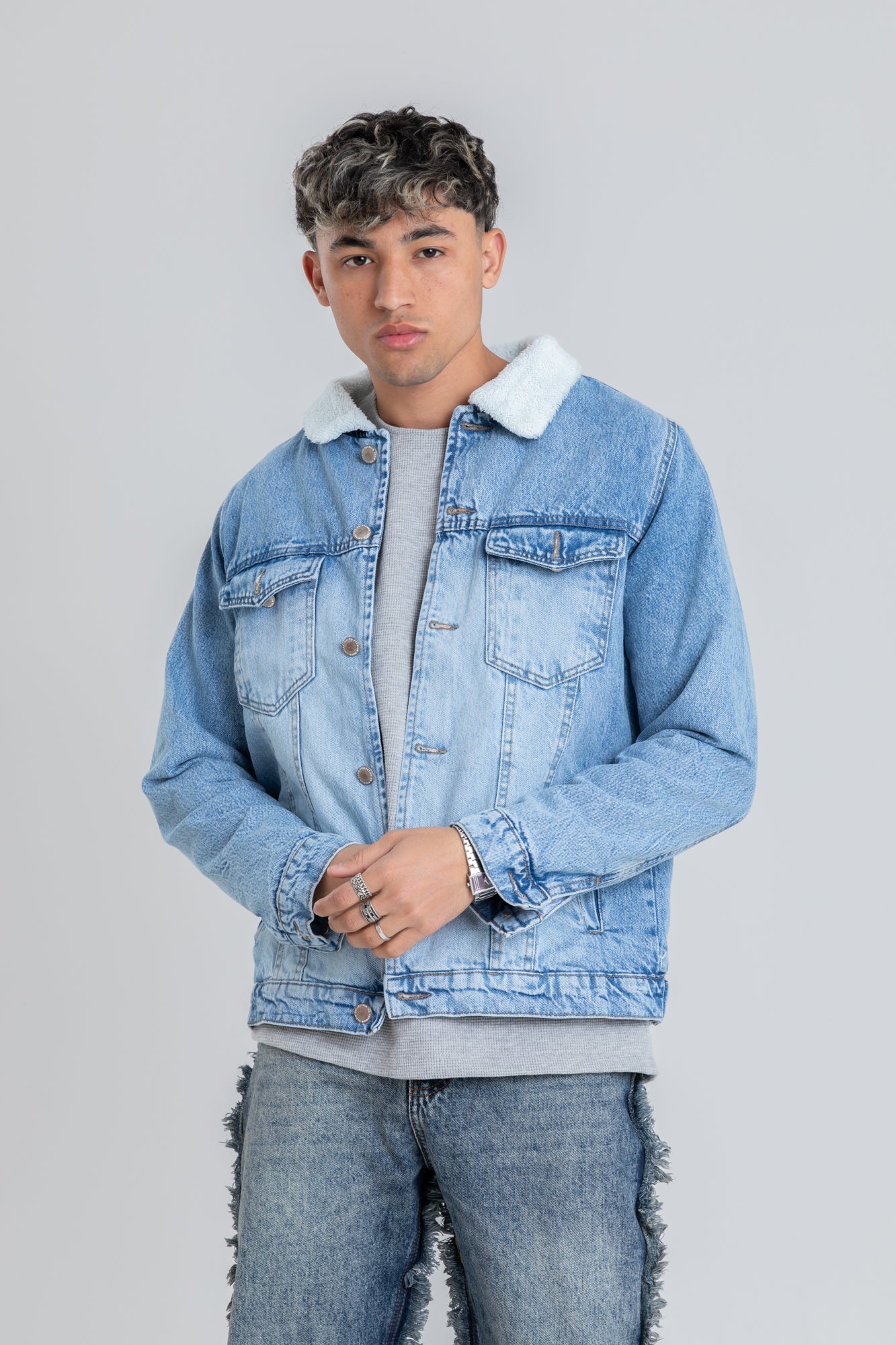 DENIM TRUCKER JACKET WITH BORG COLLAR