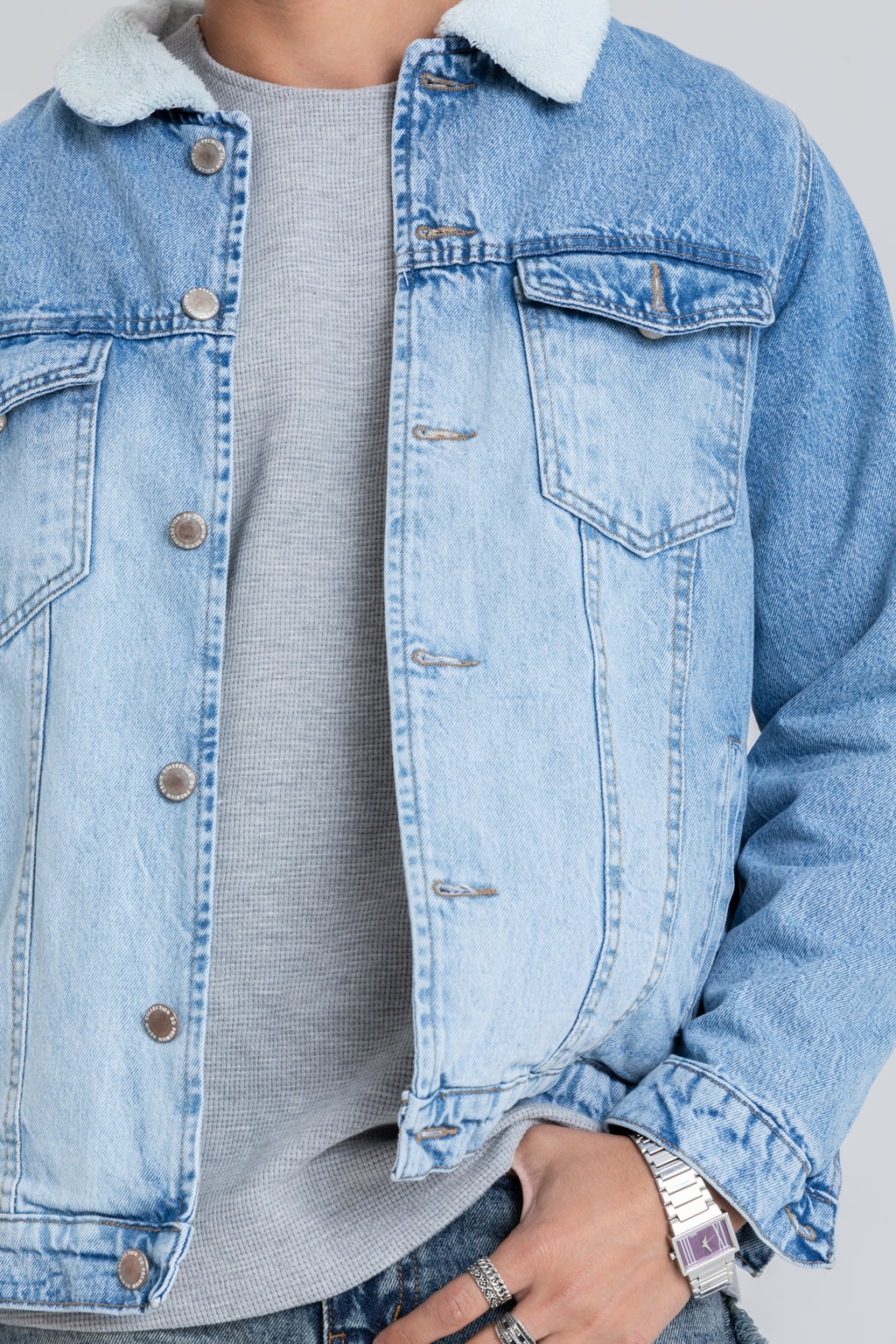 DENIM TRUCKER JACKET WITH BORG COLLAR
