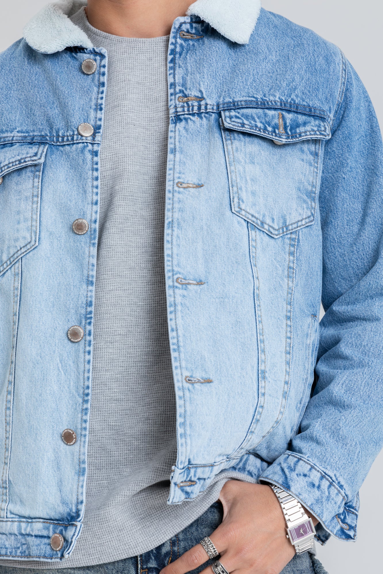 DENIM TRUCKER JACKET WITH BORG COLLAR