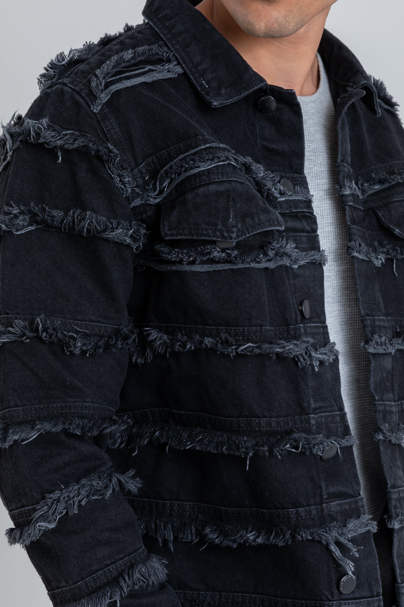THE TASSELS DENIM JACKET