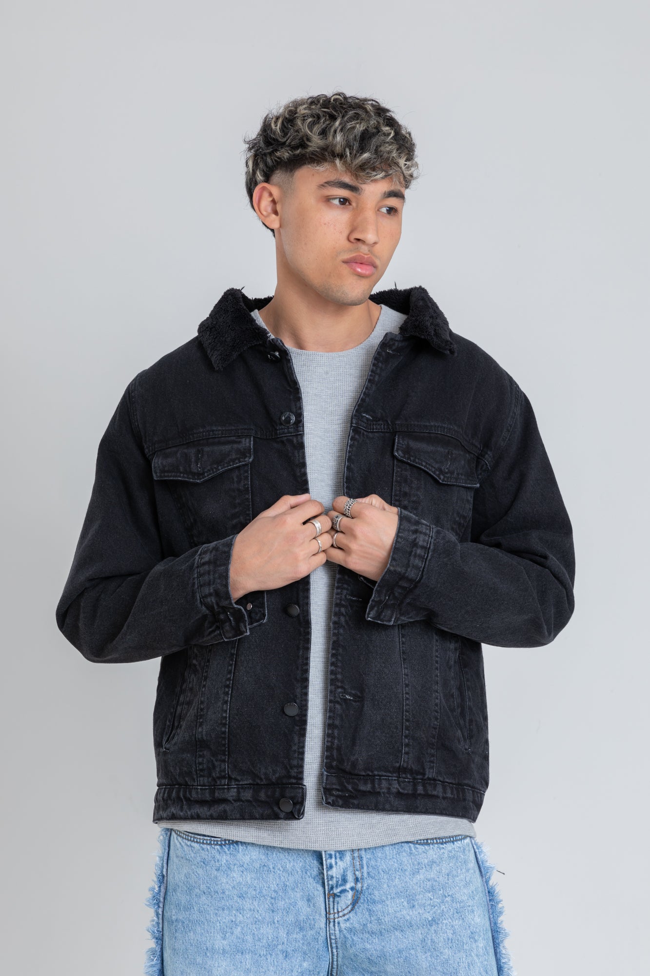 DENIM TRUCKER JACKET WITH BORG COLLAR