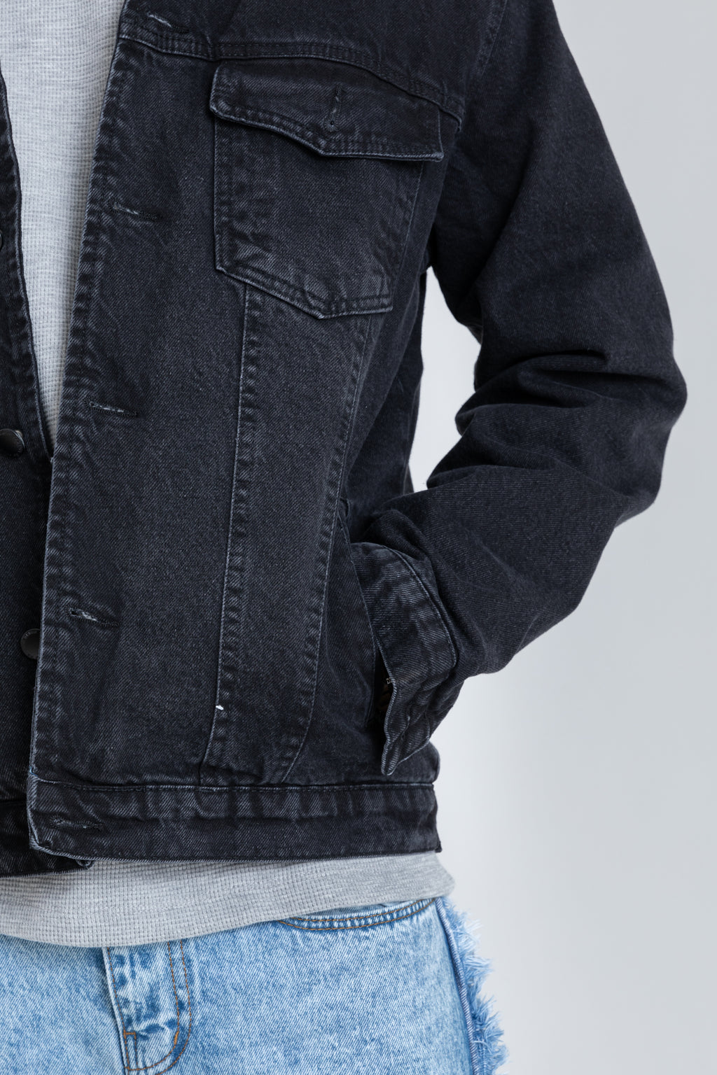 DENIM TRUCKER JACKET WITH BORG COLLAR