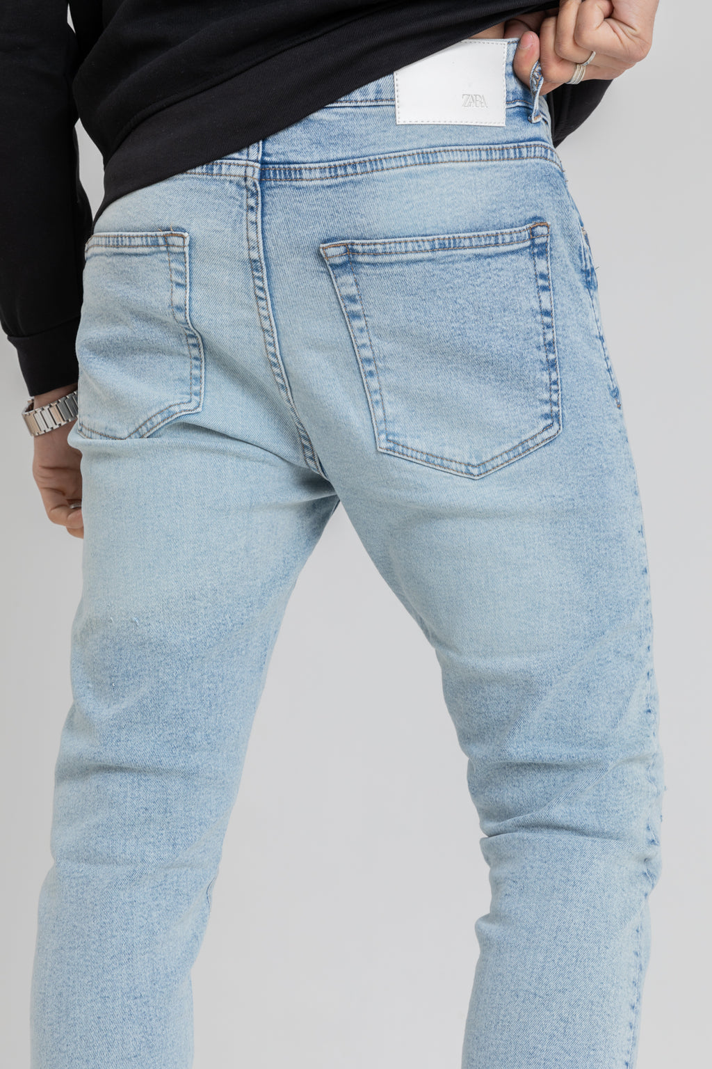 UNFINISHED RIPPED ICED JEANS SKINNY FIT